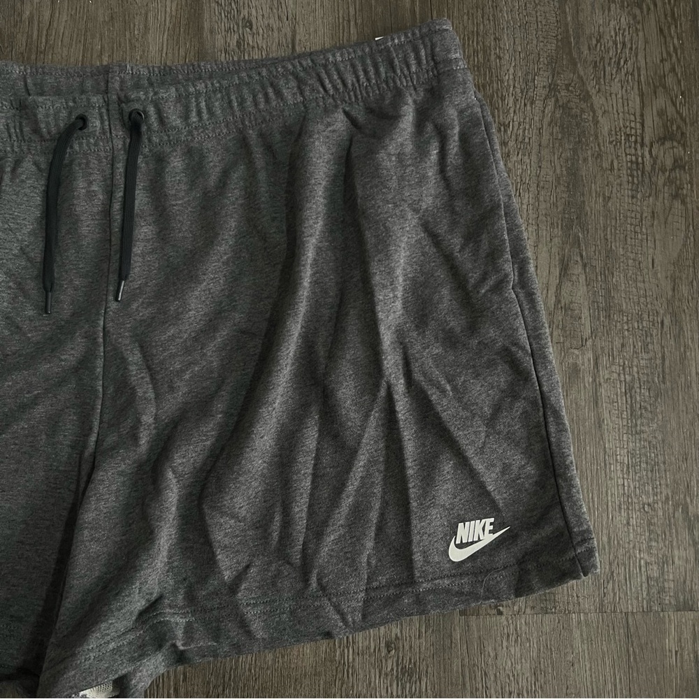 Nike Women’s Plus Size Club Fleece Mid Rise Shorts in Dark Heather Gray - Picture 3 of 5